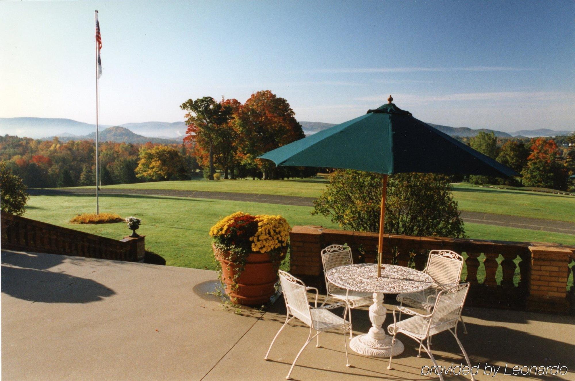 Cranwell Spa And Golf Resort (Adults Only) Lenox Restaurant bilde